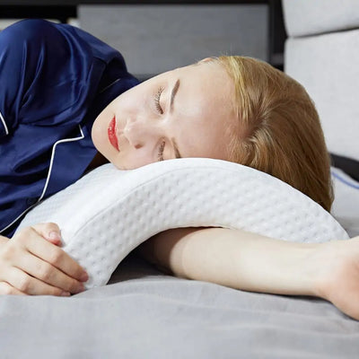 Curved Rebound Memory Foam Pillow